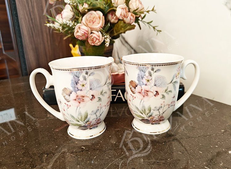 Glasses, Cups & Mugs